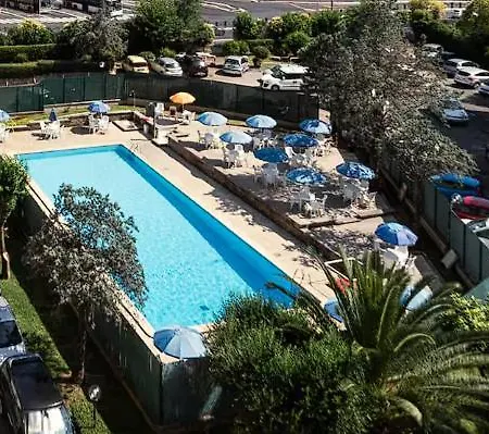 Accogliente Con Bagno Parcheggio Gratuito E Piscina Metro A 2 Min Kwatera prywatna